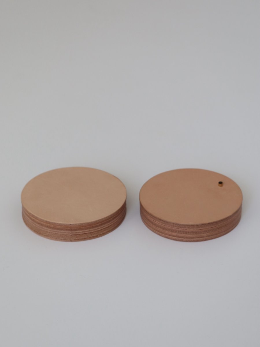画像1: Nume leather tray/incense stand (MEDIUM) (1)