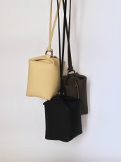 画像1: folded small pouch  (1)