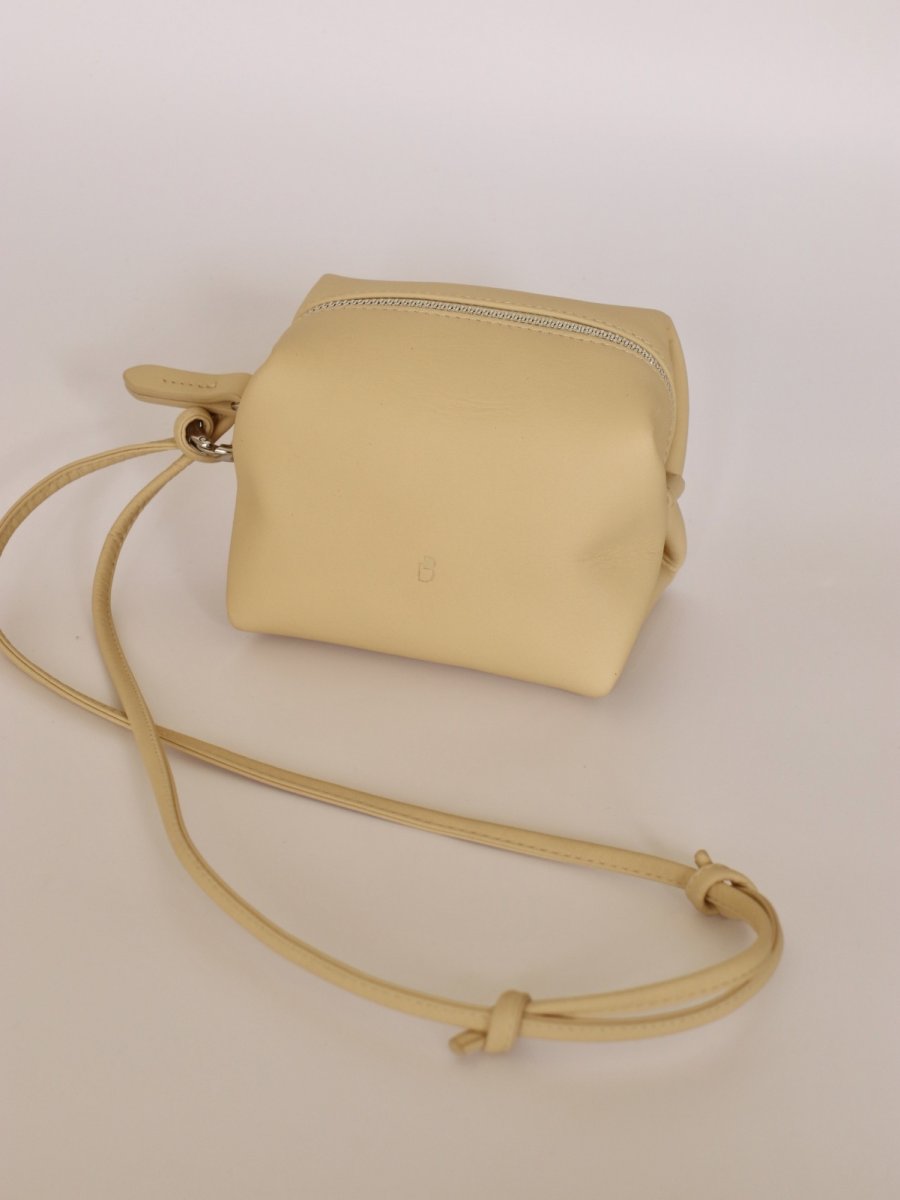 画像4: folded small pouch  (4)