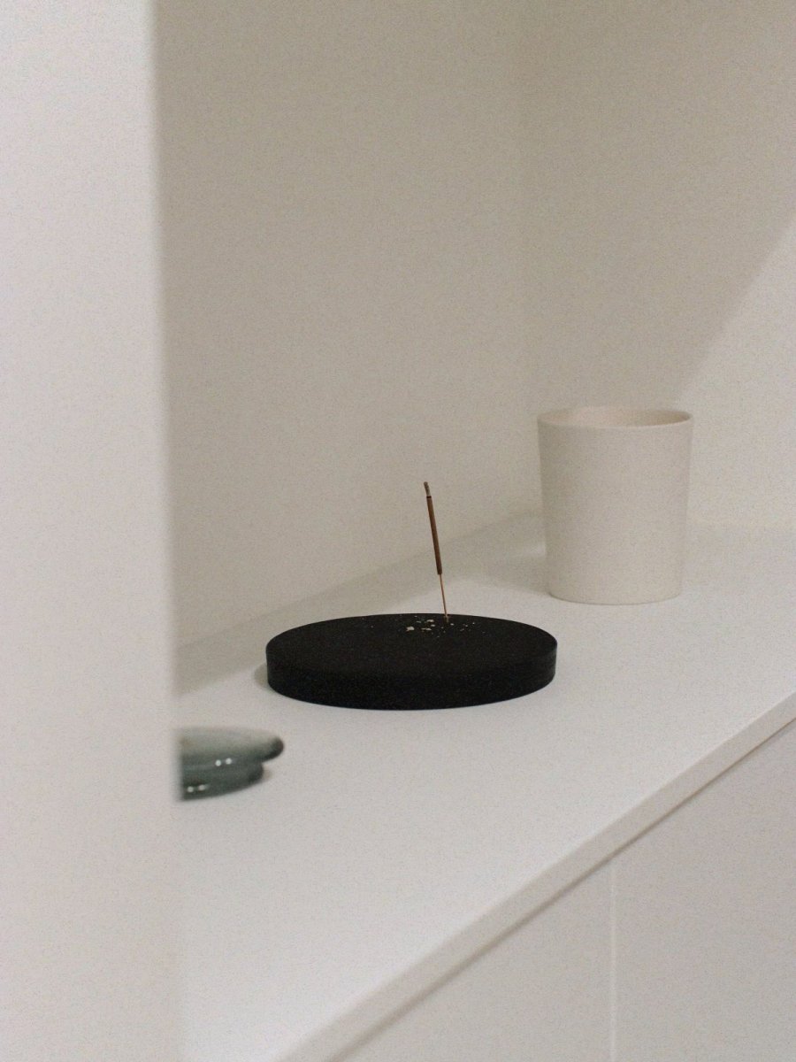 画像1: Leather incense stand (BLACK/LARGE) (1)