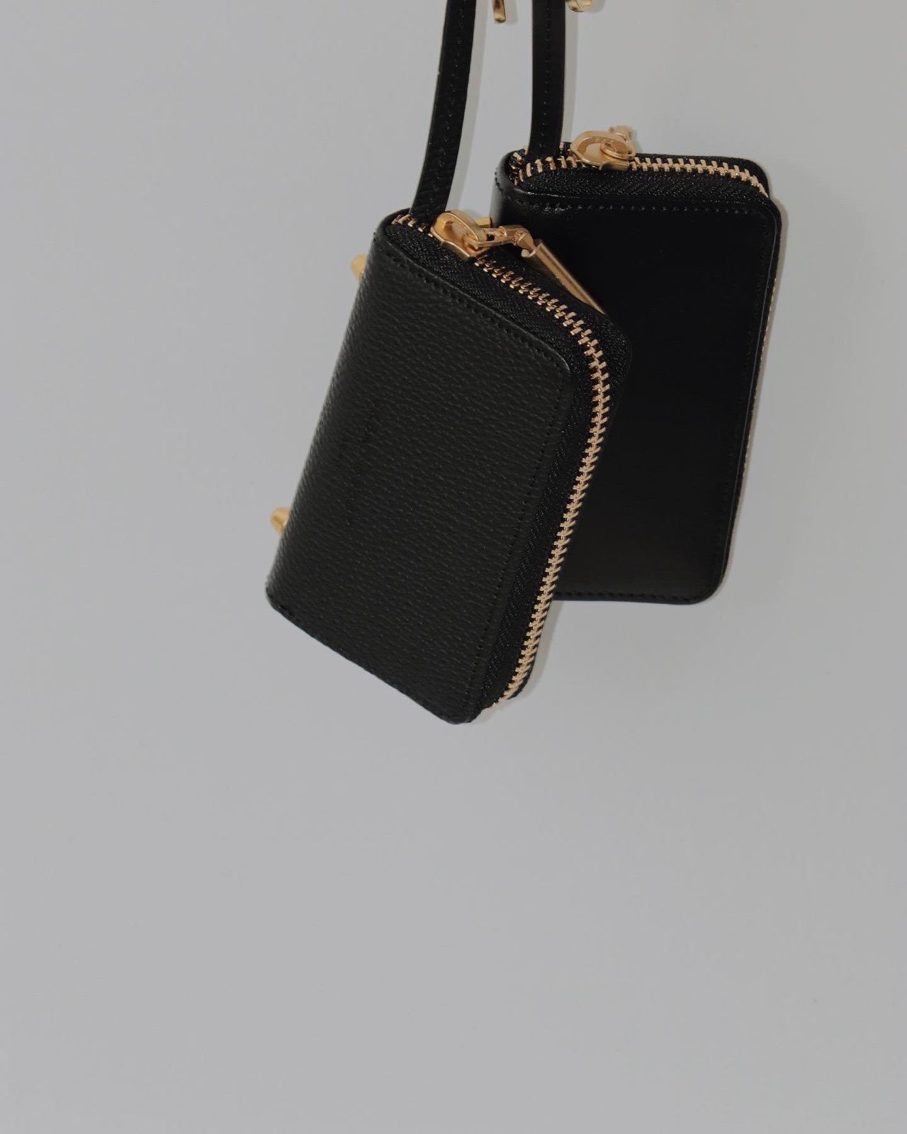 DELI CASE (BLACK) - URBAN BOBBY